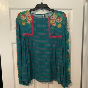 Balloon sleeve shirt